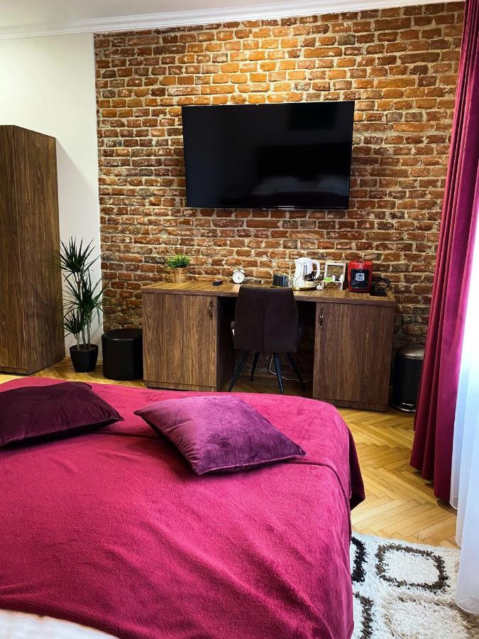 Asha Central Studio Temesvár Kültér fotó